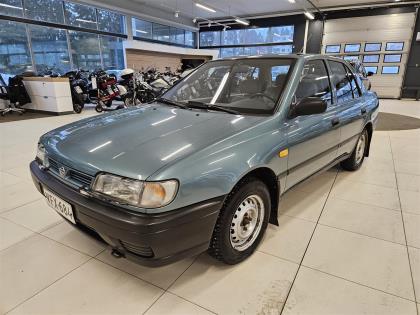 Nissan Sunny 1,6 LXi 4d/ Juuri huollettu/ Vetokoukku/ Ohjaustehostin