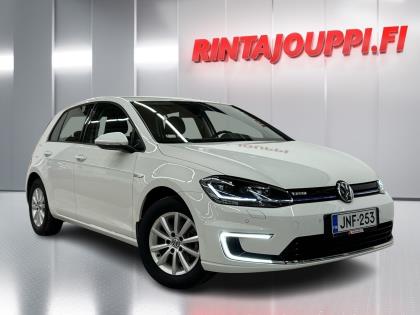 Volkswagen Golf e-Golf 100 kW (136 hv) automaatti - Kiinteä korko 3,99% + kulut - Adap. vakkari, Lämpöpumppu, Lämmit