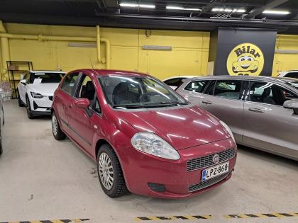 Fiat Grande Punto 1,4 77 Dynamic 5D* MYYDÄÄN HUUTOKAUPAT.COMISSA / JVC-soitin / Lohko / Kahdet vanteet/renkaat  / Vähä