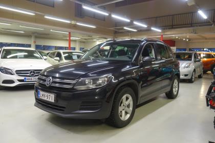 Volkswagen Tiguan Luxline 1,4 TSI 92 kW (125 hv) *Webasto kaukosäätimellä/ Jakohihna vaihdettu 208 tkm*