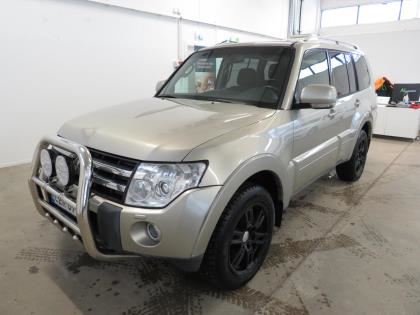 Mitsubishi Pajero Wagon 3,2 DI-D Intense Autom. *7.paikkainen* *rahoitustarjous, korko 3,99%+kulut* *uusi korimalli*