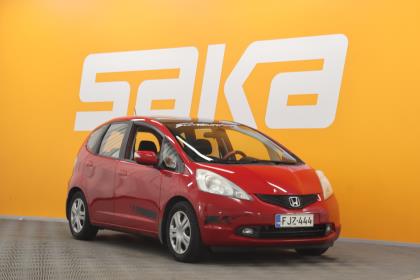 Honda Jazz 5D 1,4i Exclusive i-Shift ** MYYDÄÄN HUUTOKAUPASSA **