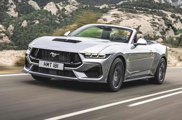 Ford Mustang GT 5.0 V8 446hv M6 Convertible